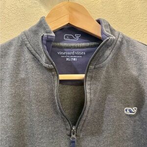 Vineyard Vines boys XL size 18. Charcoal gray. Zip-Up Sweater. Great cond